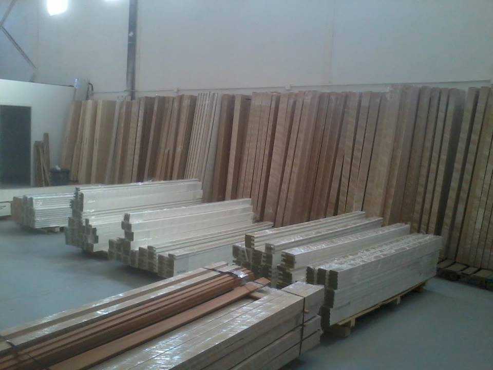 cajoneras de madera a medida en Valencia