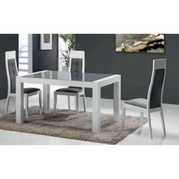 Mesas y sillas de madera a medida en Valencia