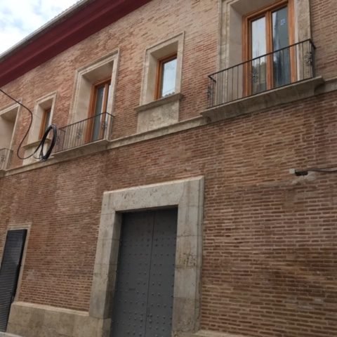 Puertas de calle madera Valencia