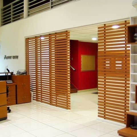 separadores de madera en Valencia
