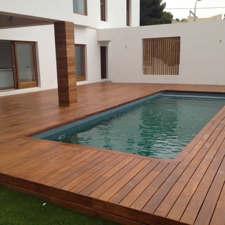 Suelos de madera para piscinas Valencia