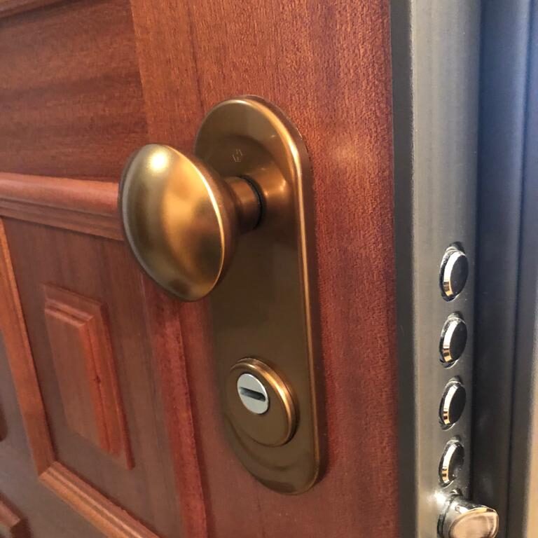 Puertas de seguridad acorazadas en Valencia