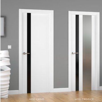 Puerta de madera lacada blanca